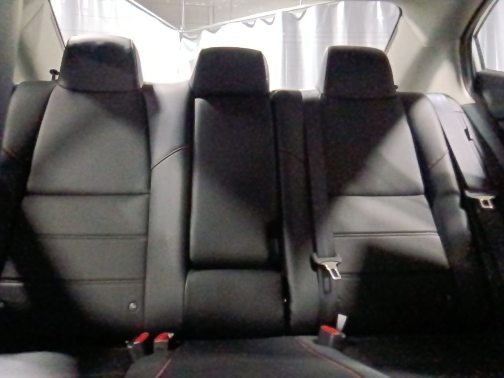 Vehicle image 33 of 55