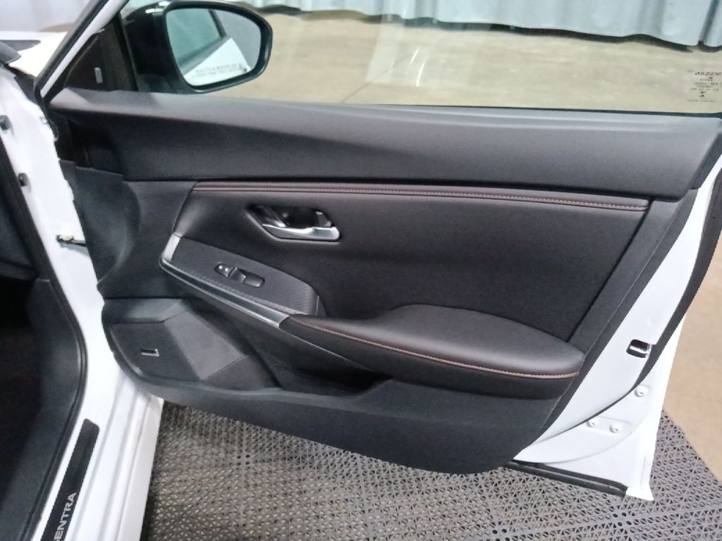 Vehicle image 40 of 55