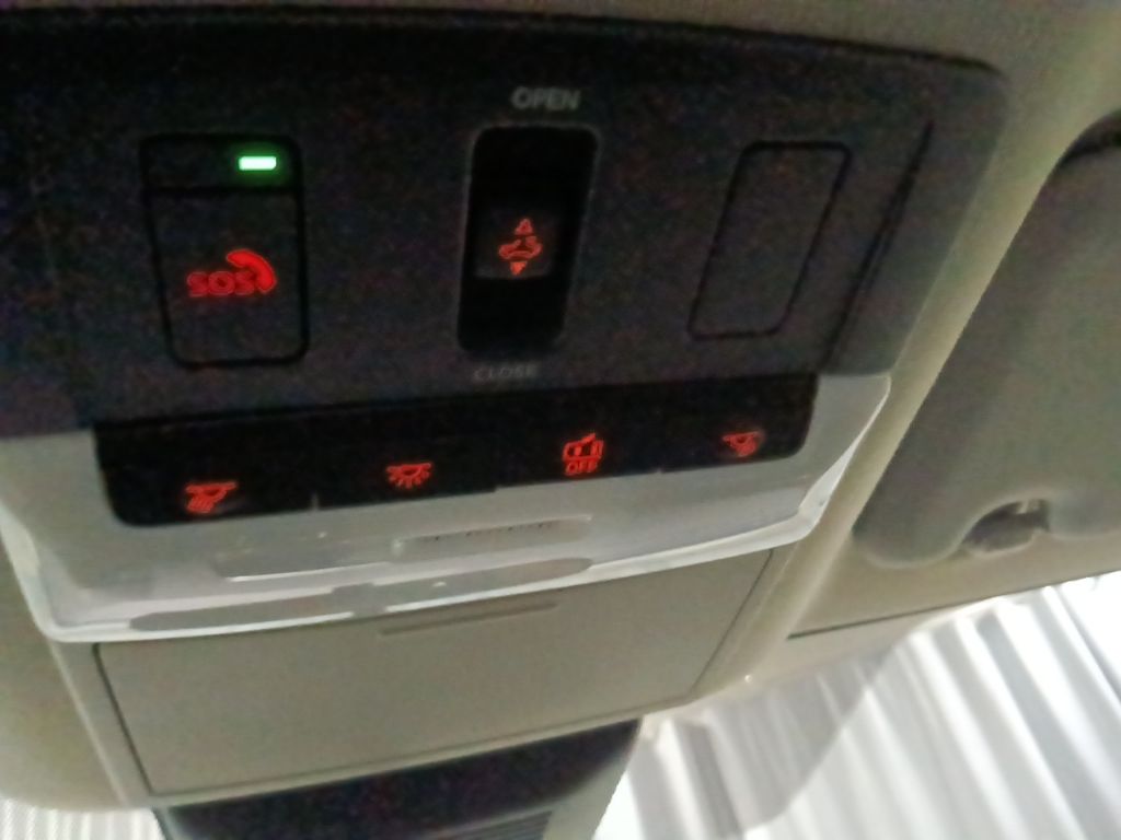 Vehicle image 32 of 55