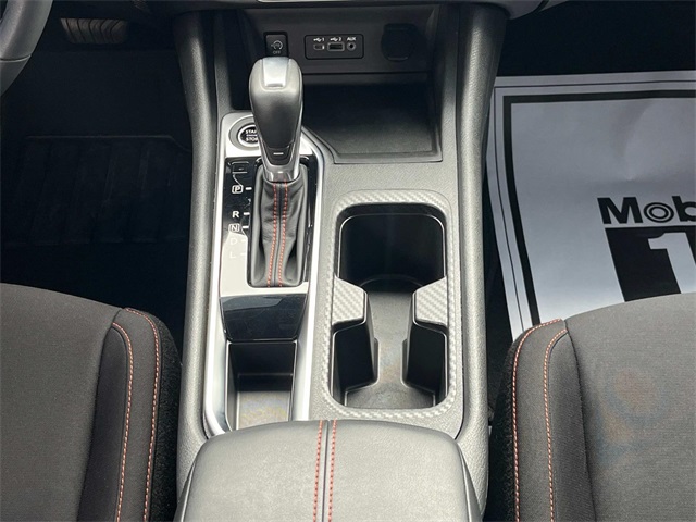 Vehicle image 21 of 42