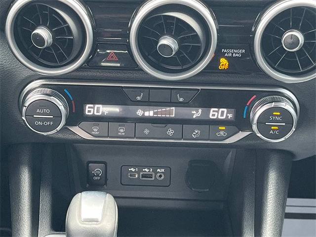Vehicle image 41 of 42