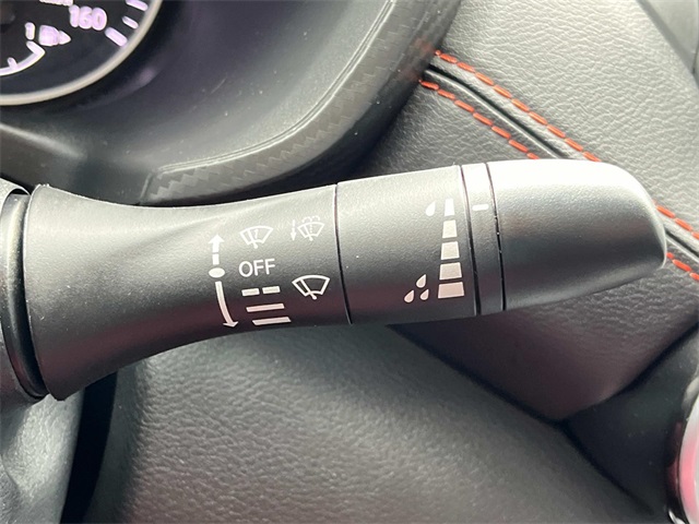 Vehicle image 31 of 42