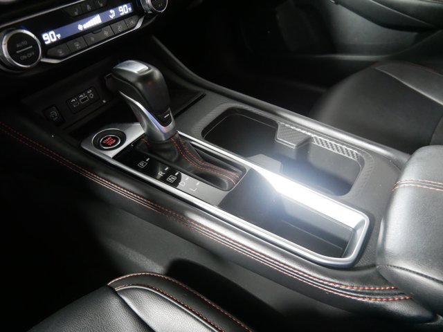 Vehicle image 24 of 33