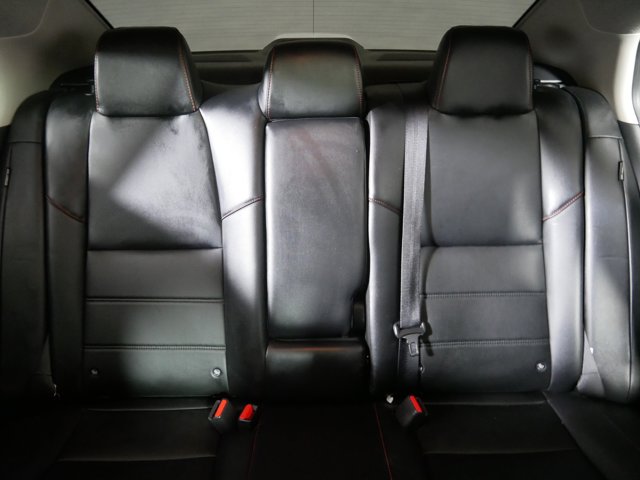 Vehicle image 13 of 33