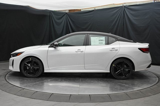 Vehicle image 2 of 32