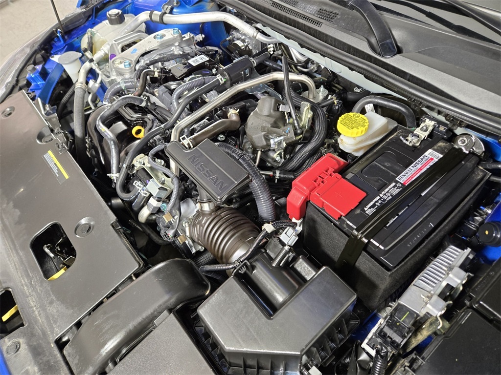 Vehicle image 21 of 32