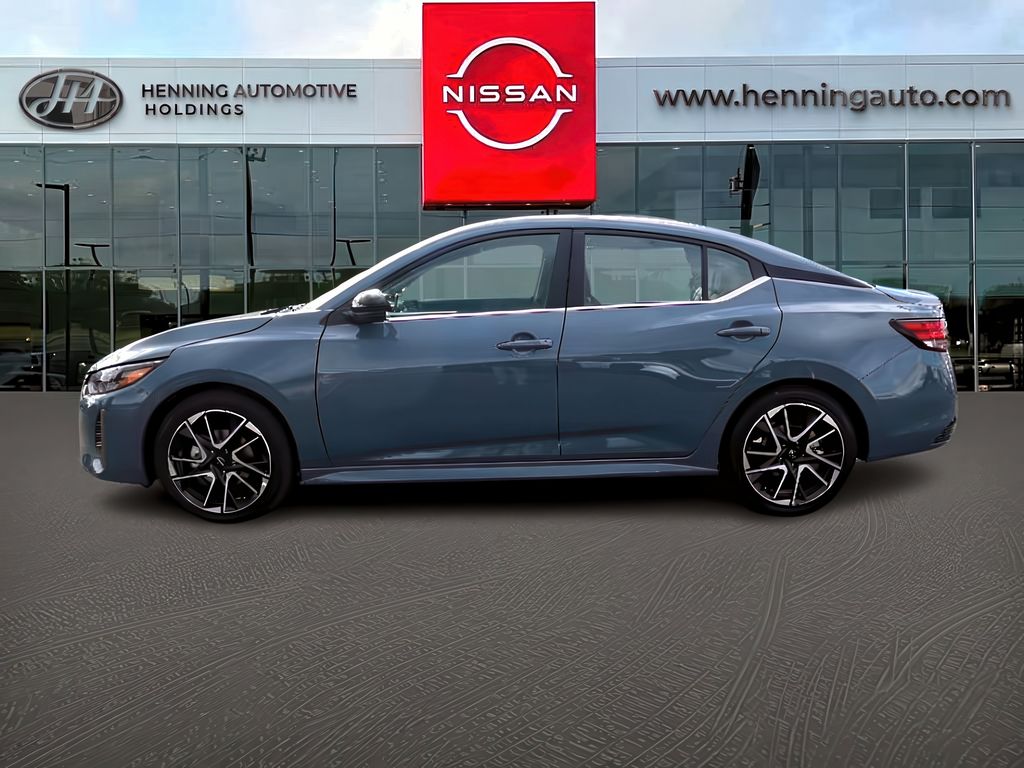 Vehicle image 9 of 40