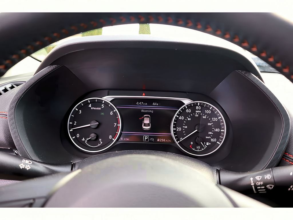 Vehicle image 18 of 40