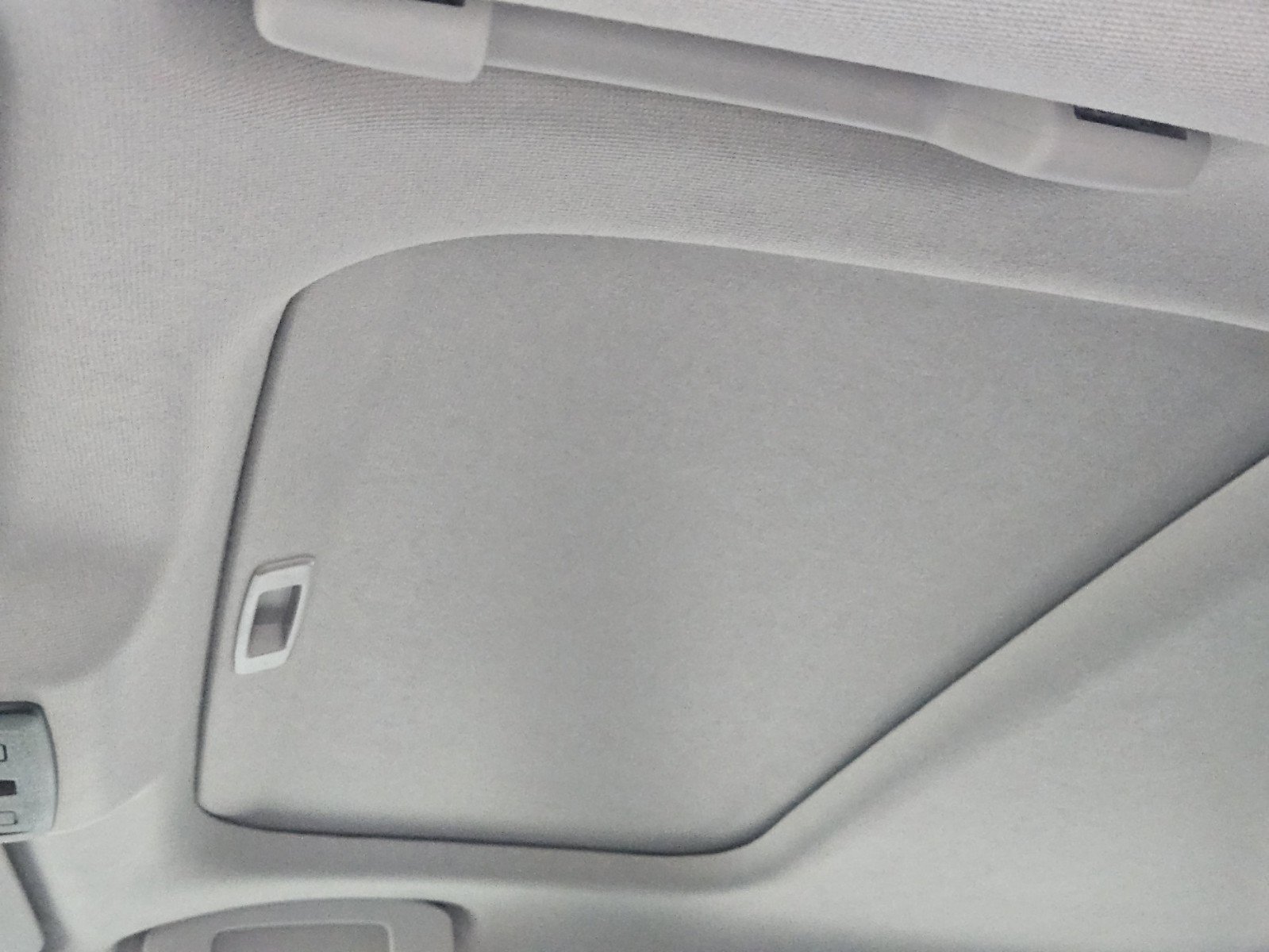 Vehicle image 16 of 22