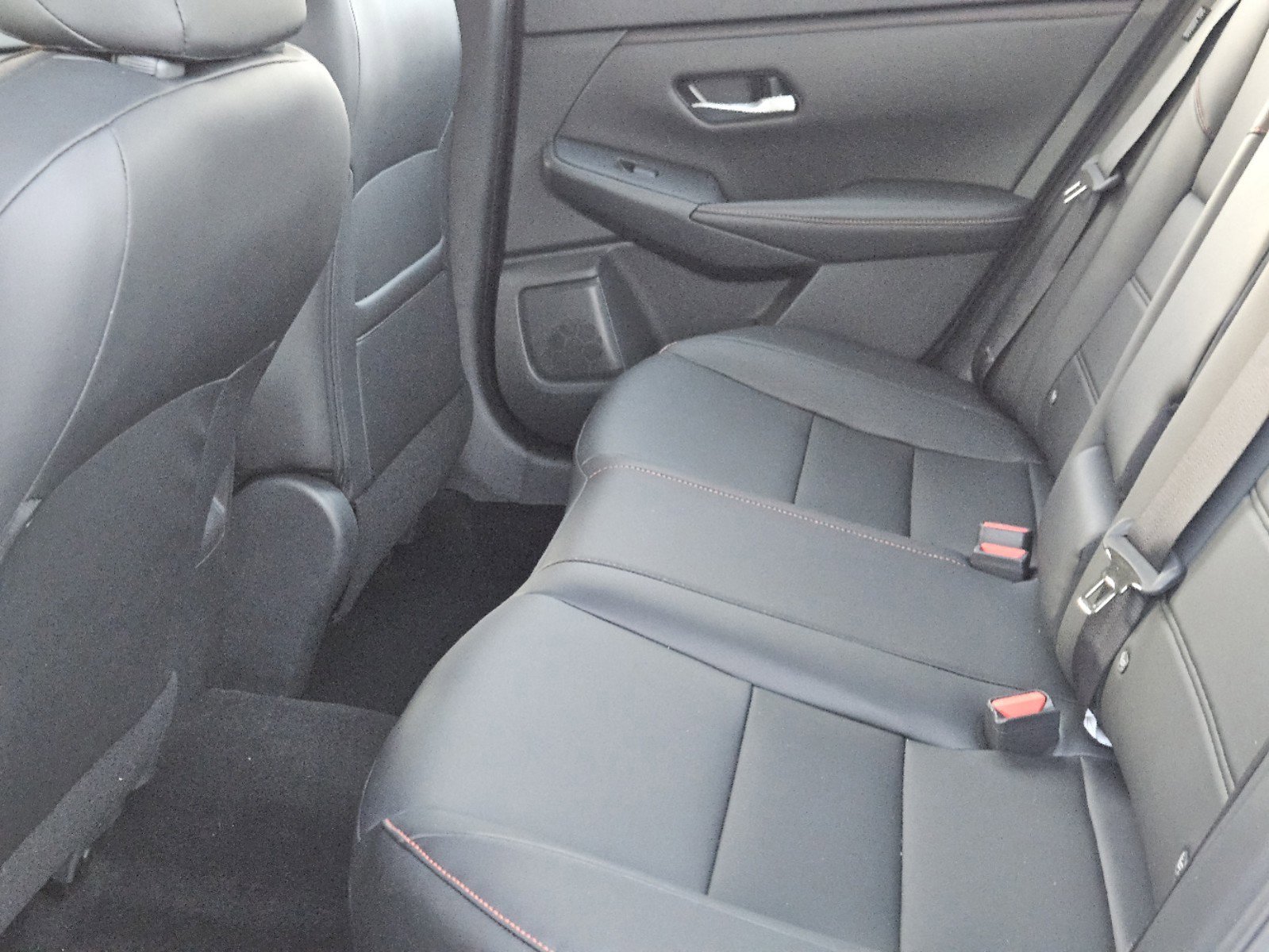 Vehicle image 20 of 22