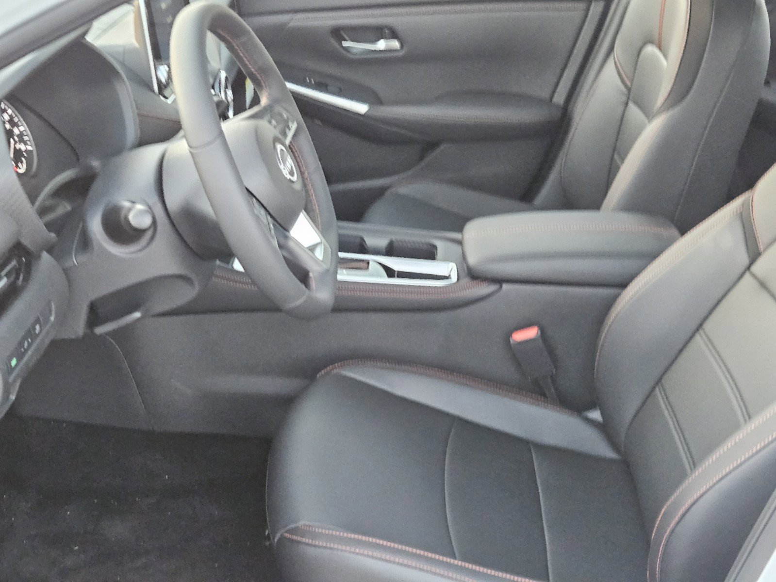 Vehicle image 9 of 22