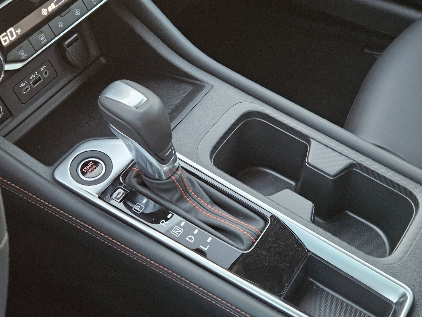 Vehicle image 14 of 22