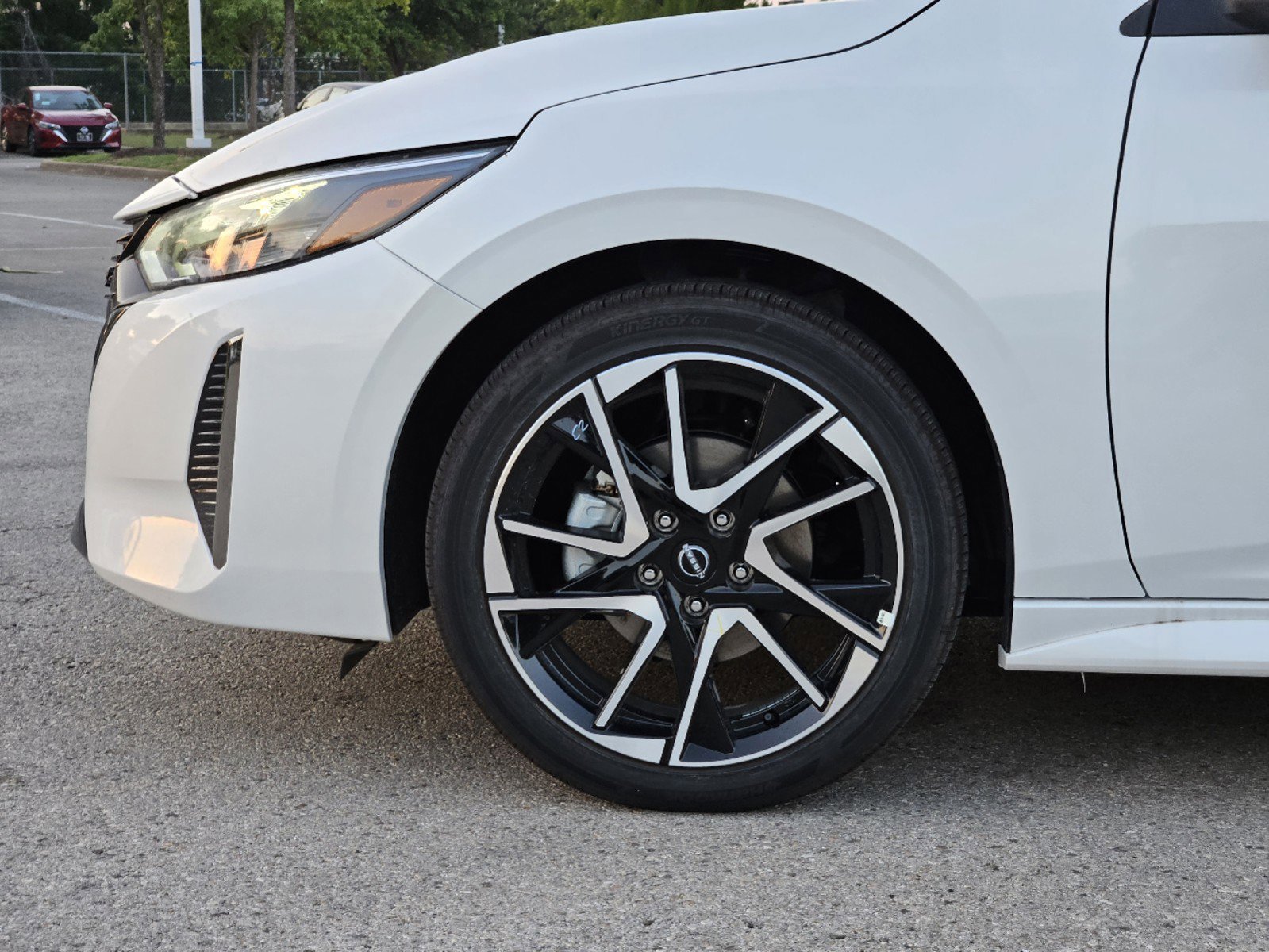 Vehicle image 6 of 22