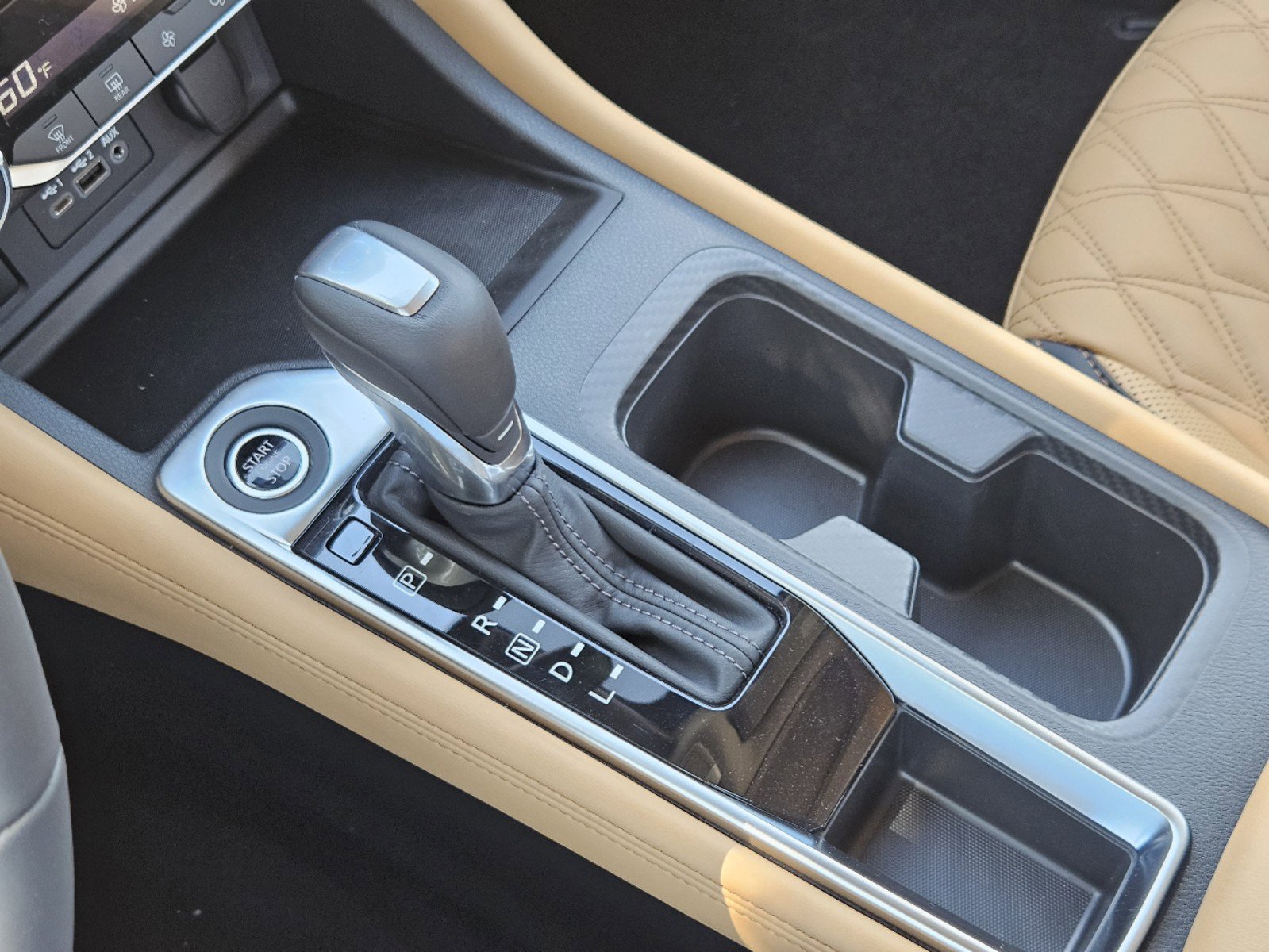 Vehicle image 15 of 23