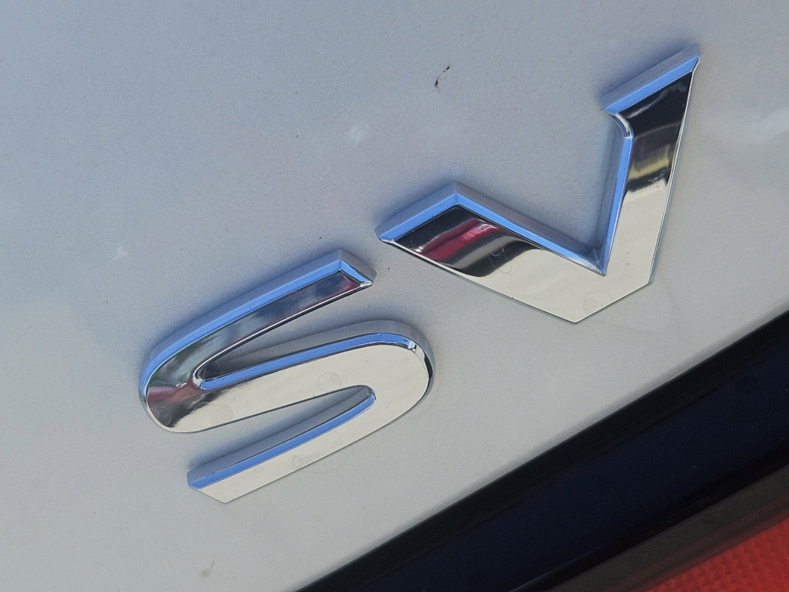 Vehicle image 8 of 23