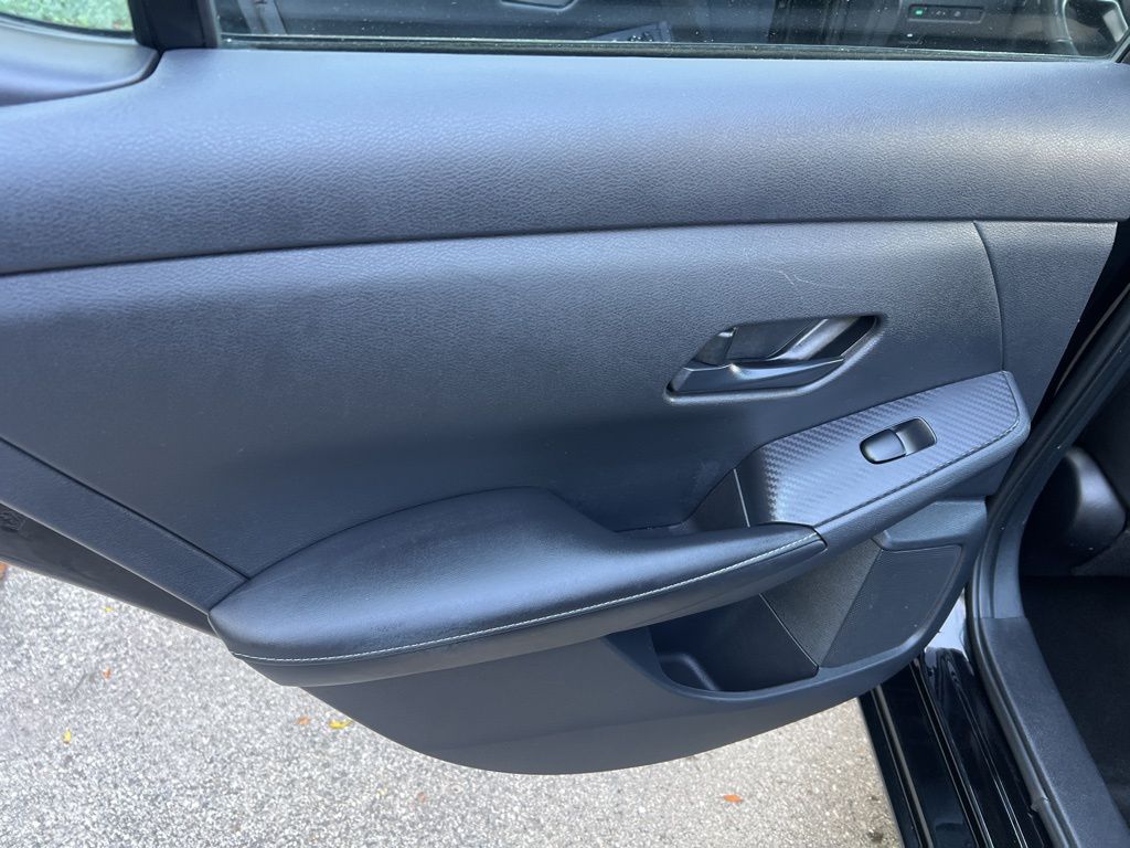 2024 Nissan Sentra SV Image 36 of 56