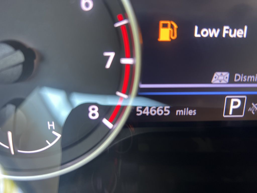 2024 Nissan Sentra SV Image 33 of 56