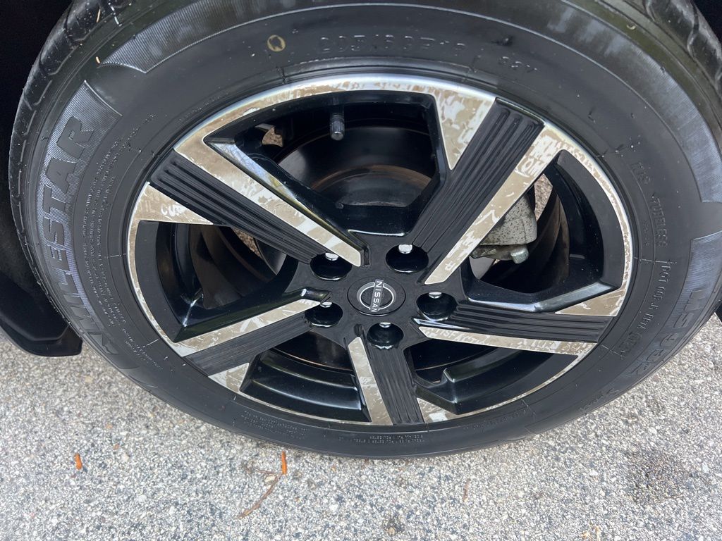 2024 Nissan Sentra SV Image 10 of 56