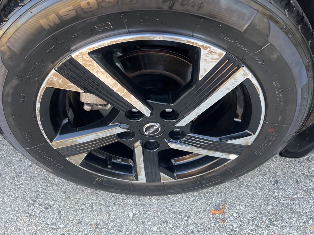 2024 Nissan Sentra SV Image 11 of 56