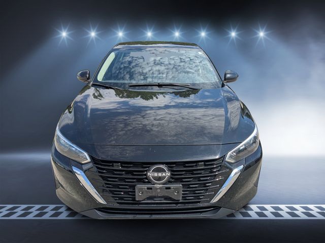 2024 Nissan Sentra SV Image 2 of 30