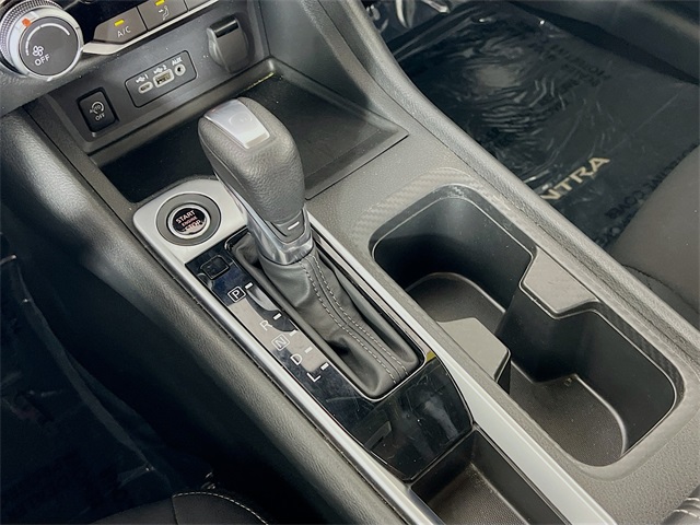 Vehicle image 21 of 36