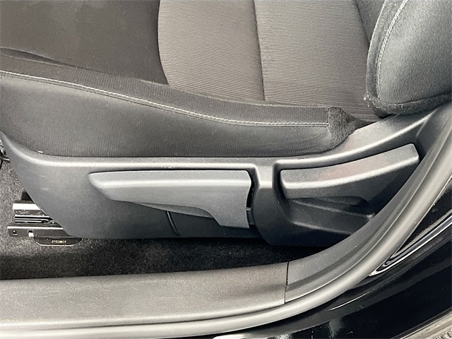 Vehicle image 11 of 36