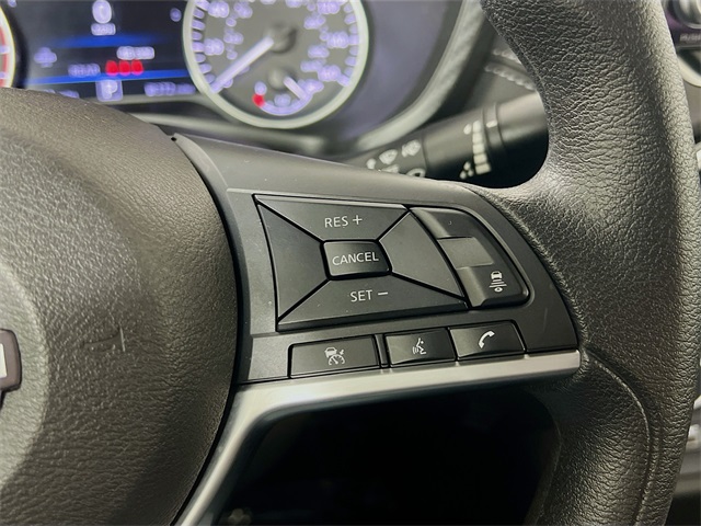 Vehicle image 30 of 36