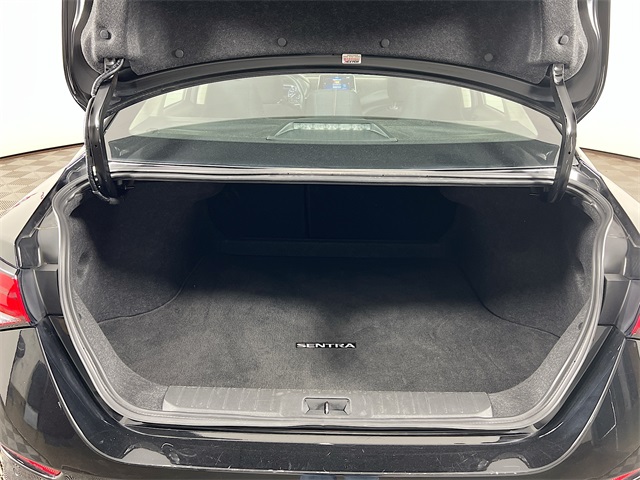 Vehicle image 24 of 36