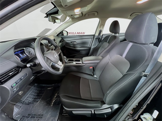 Vehicle image 10 of 36