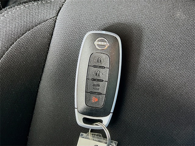 Vehicle image 28 of 36