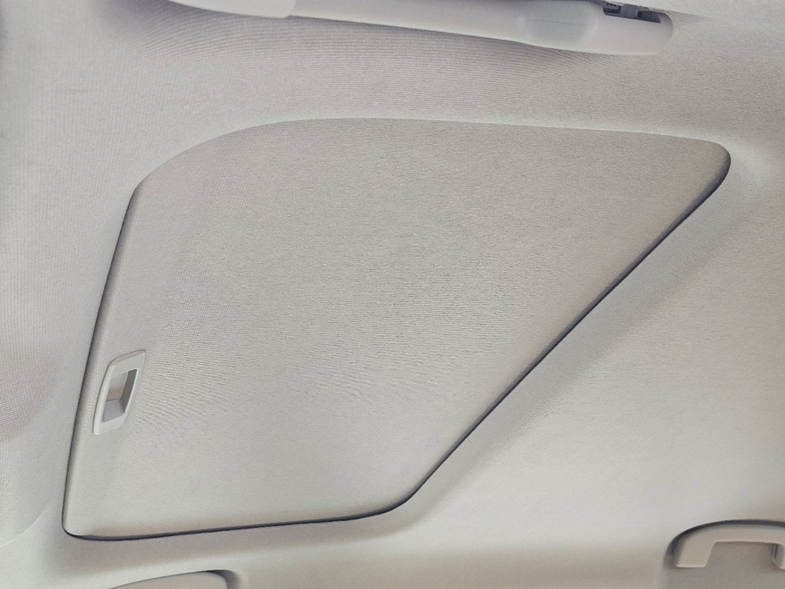 Vehicle image 19 of 23