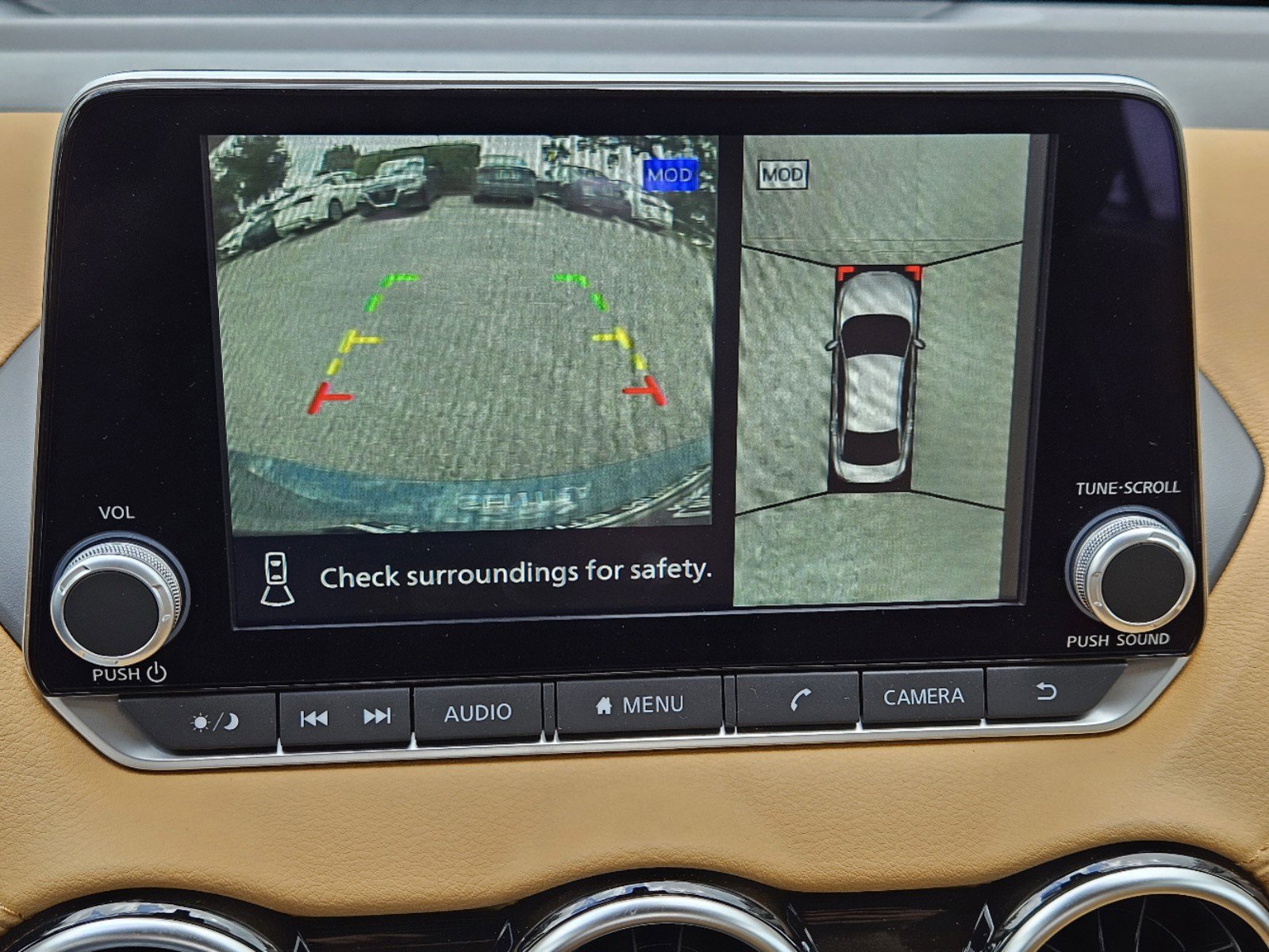 Vehicle image 13 of 23