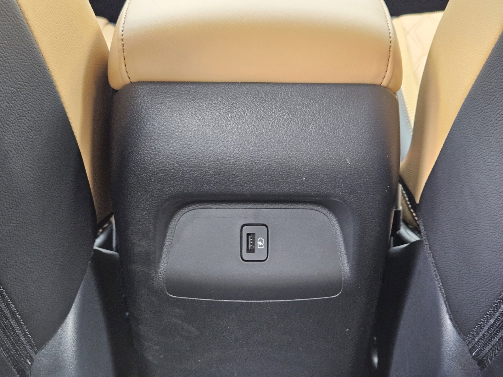 Vehicle image 20 of 23
