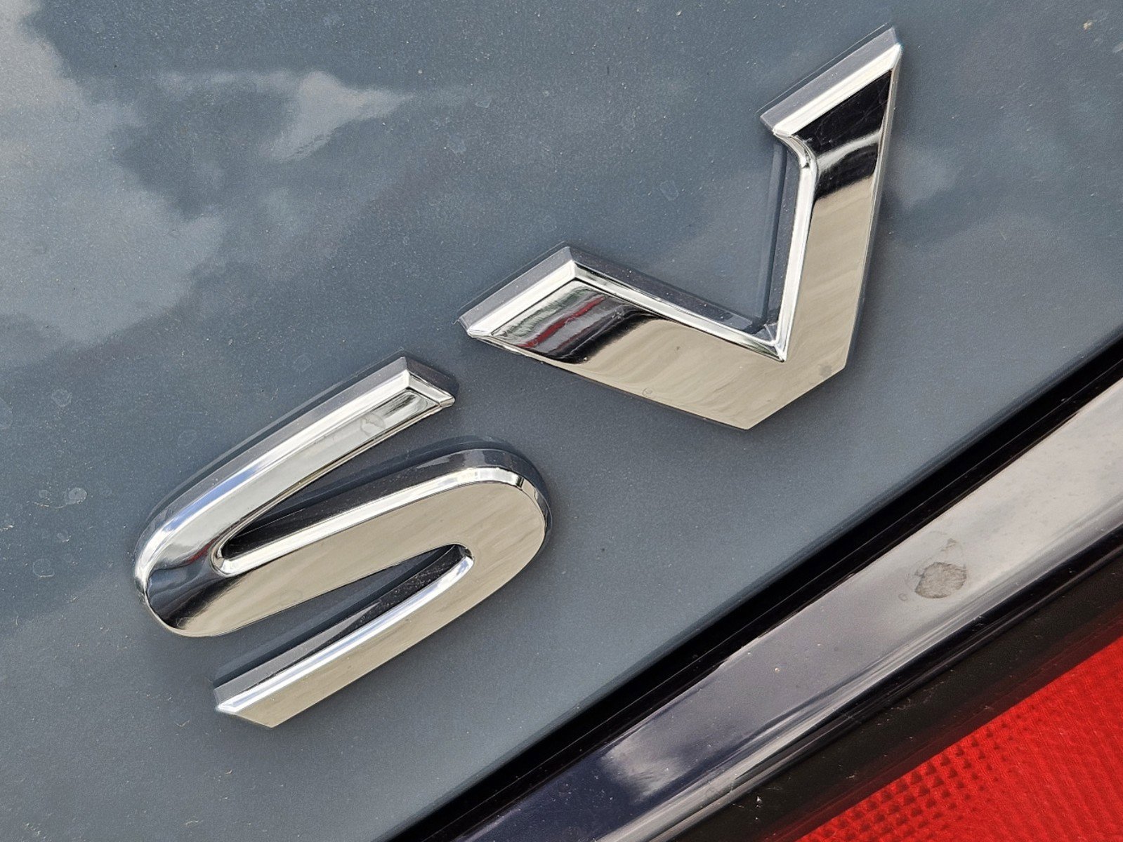 Vehicle image 8 of 23