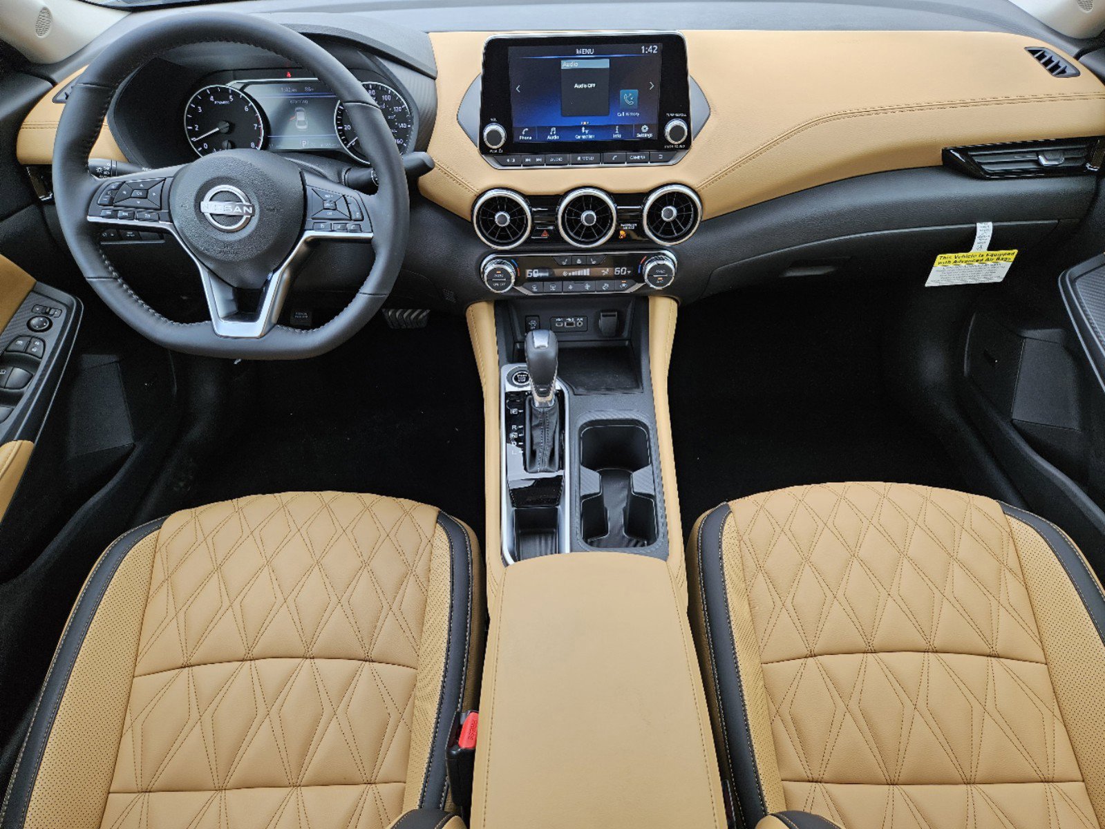 Vehicle image 17 of 23