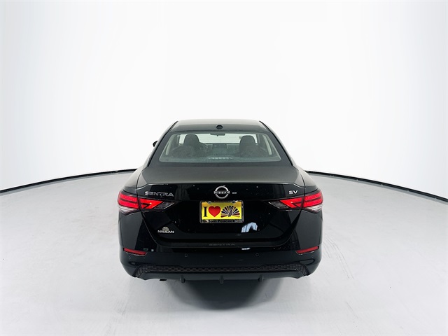 Vehicle image 5 of 28