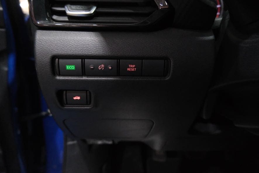 2024 Nissan Sentra SV Image 32 of 37