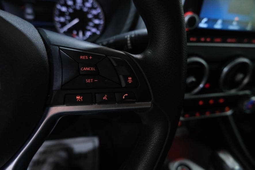 2024 Nissan Sentra SV Image 34 of 37