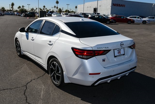 Vehicle image 8 of 36