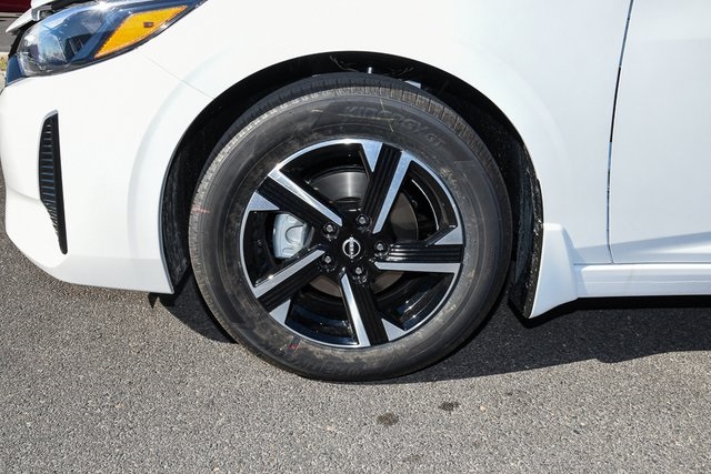 Vehicle image 11 of 36