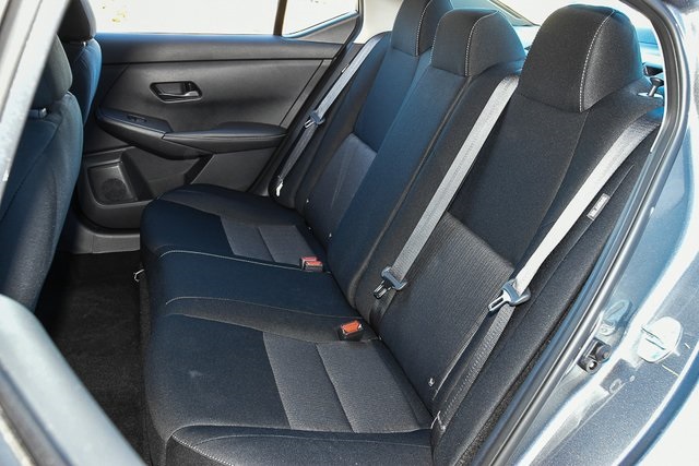 Vehicle image 19 of 36
