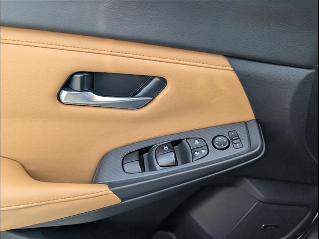 2024 Nissan Sentra SV Image 17 of 24