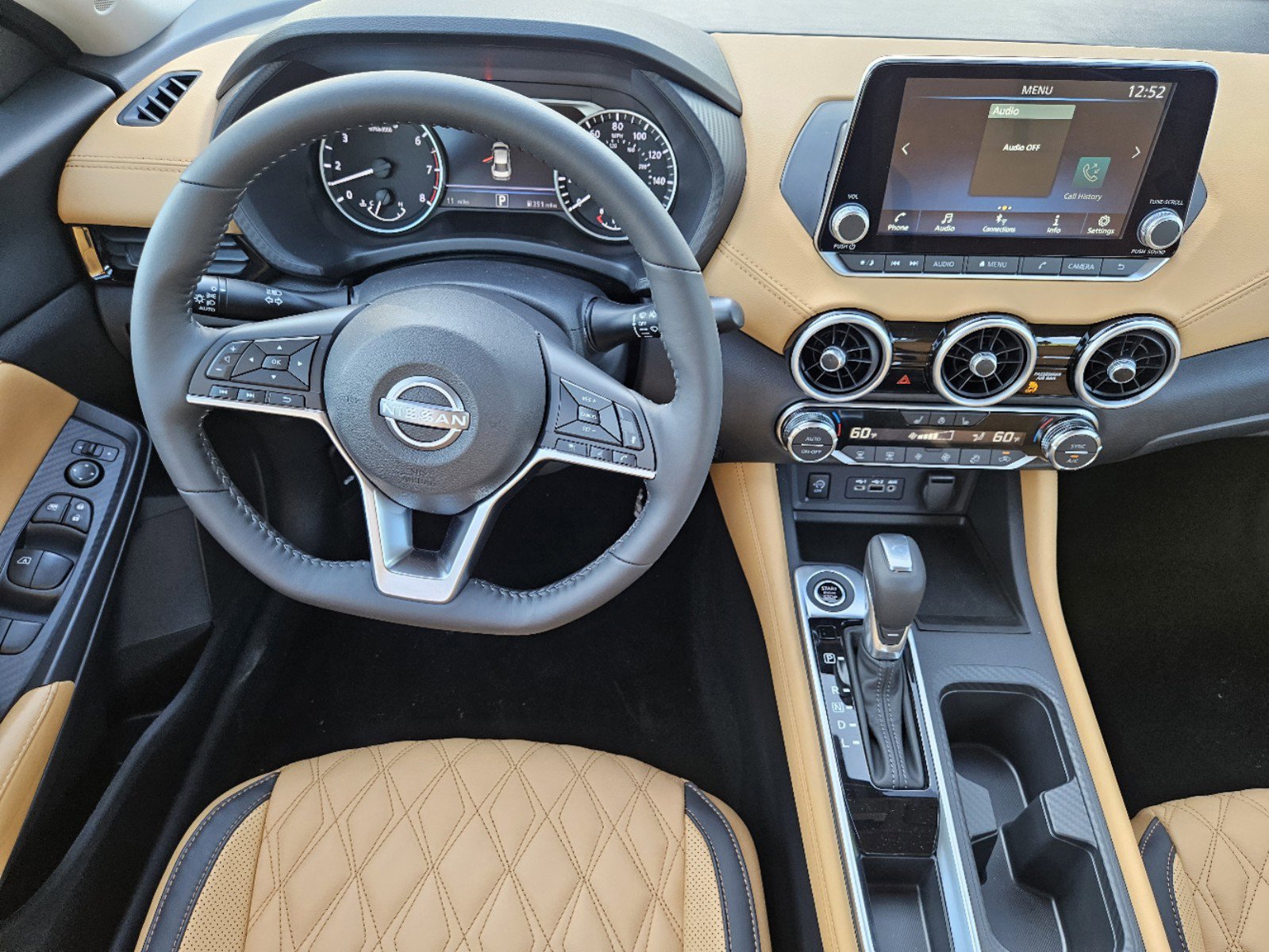 Vehicle image 19 of 24