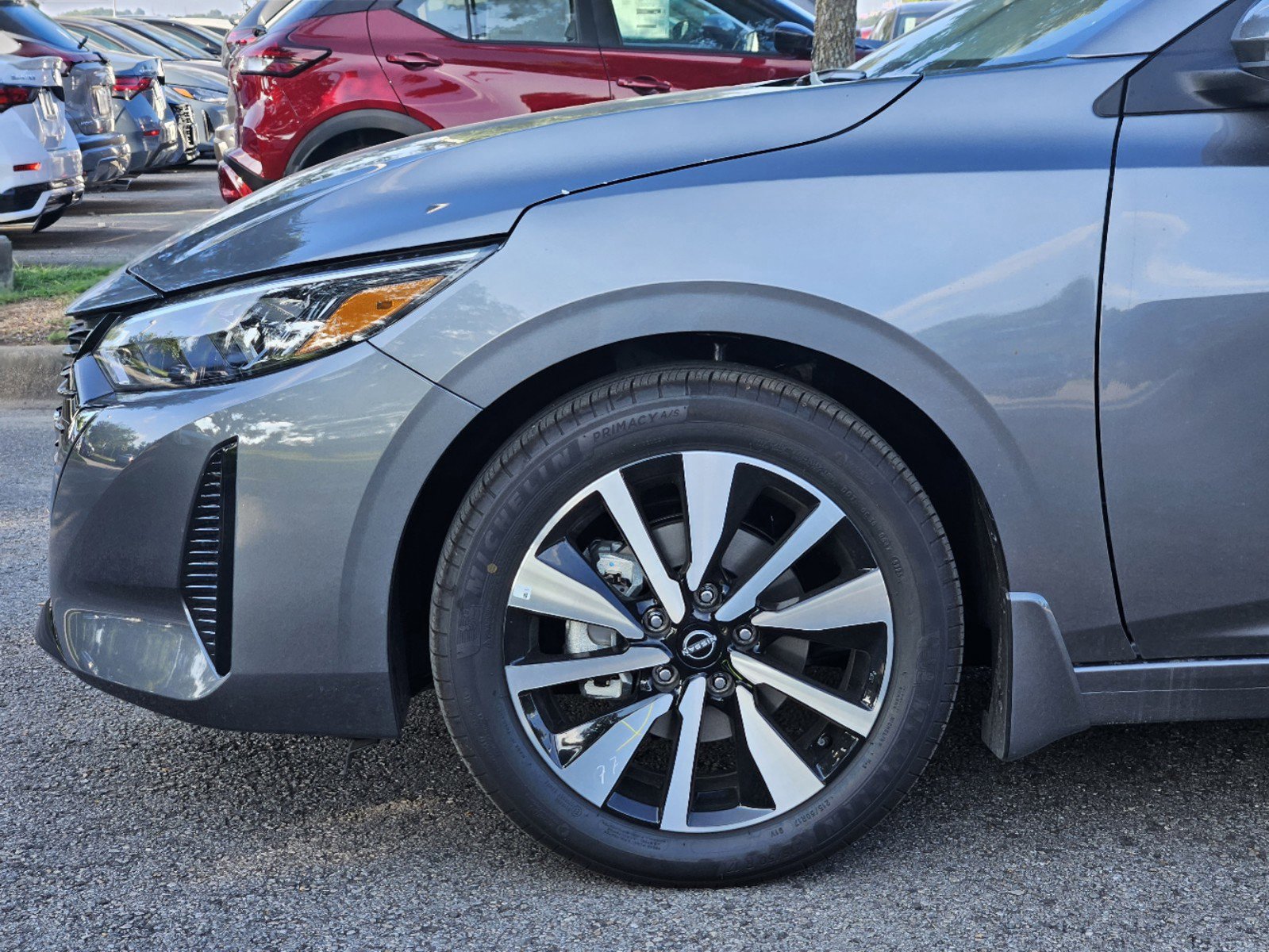 Vehicle image 6 of 24