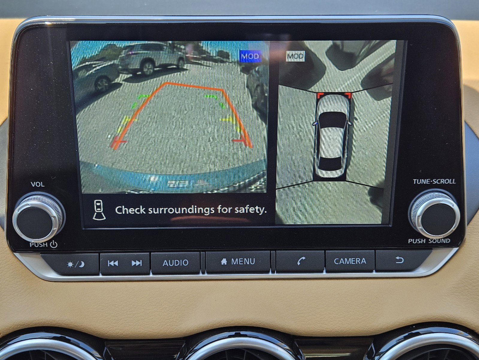 Vehicle image 14 of 24