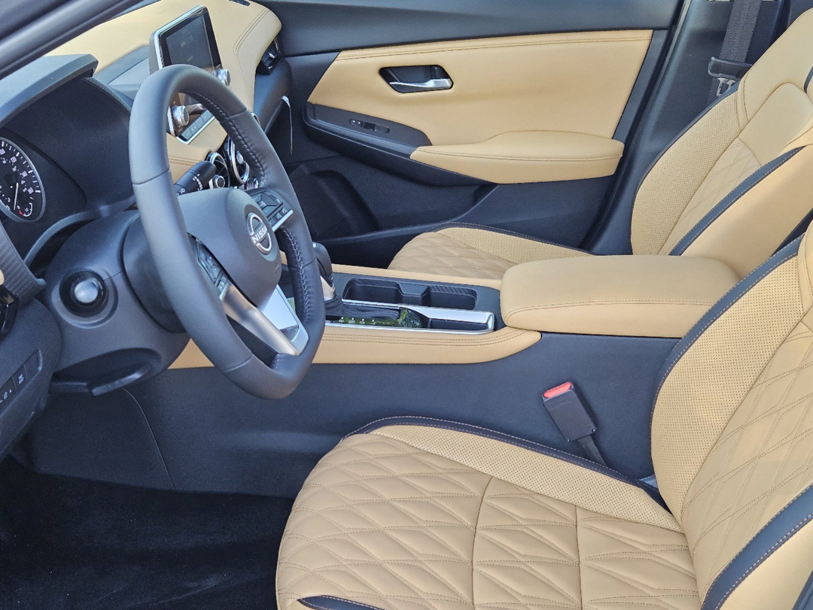 Vehicle image 10 of 24