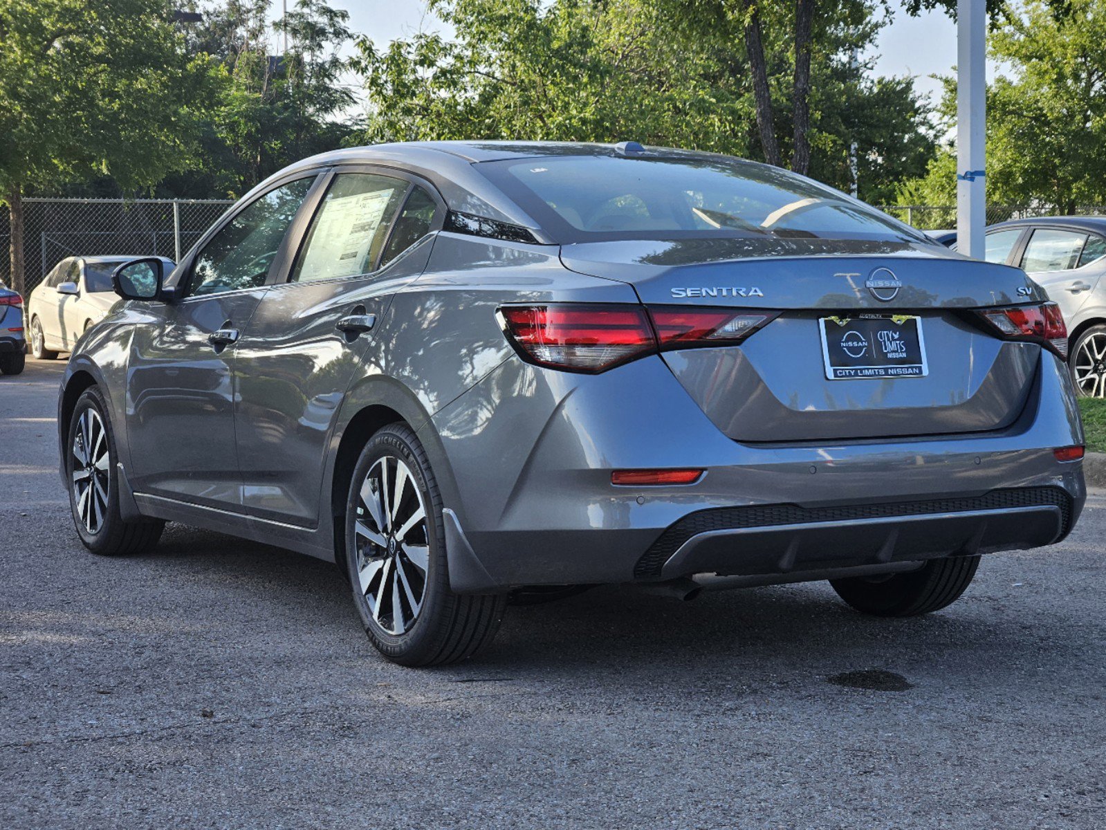 Vehicle image 4 of 24