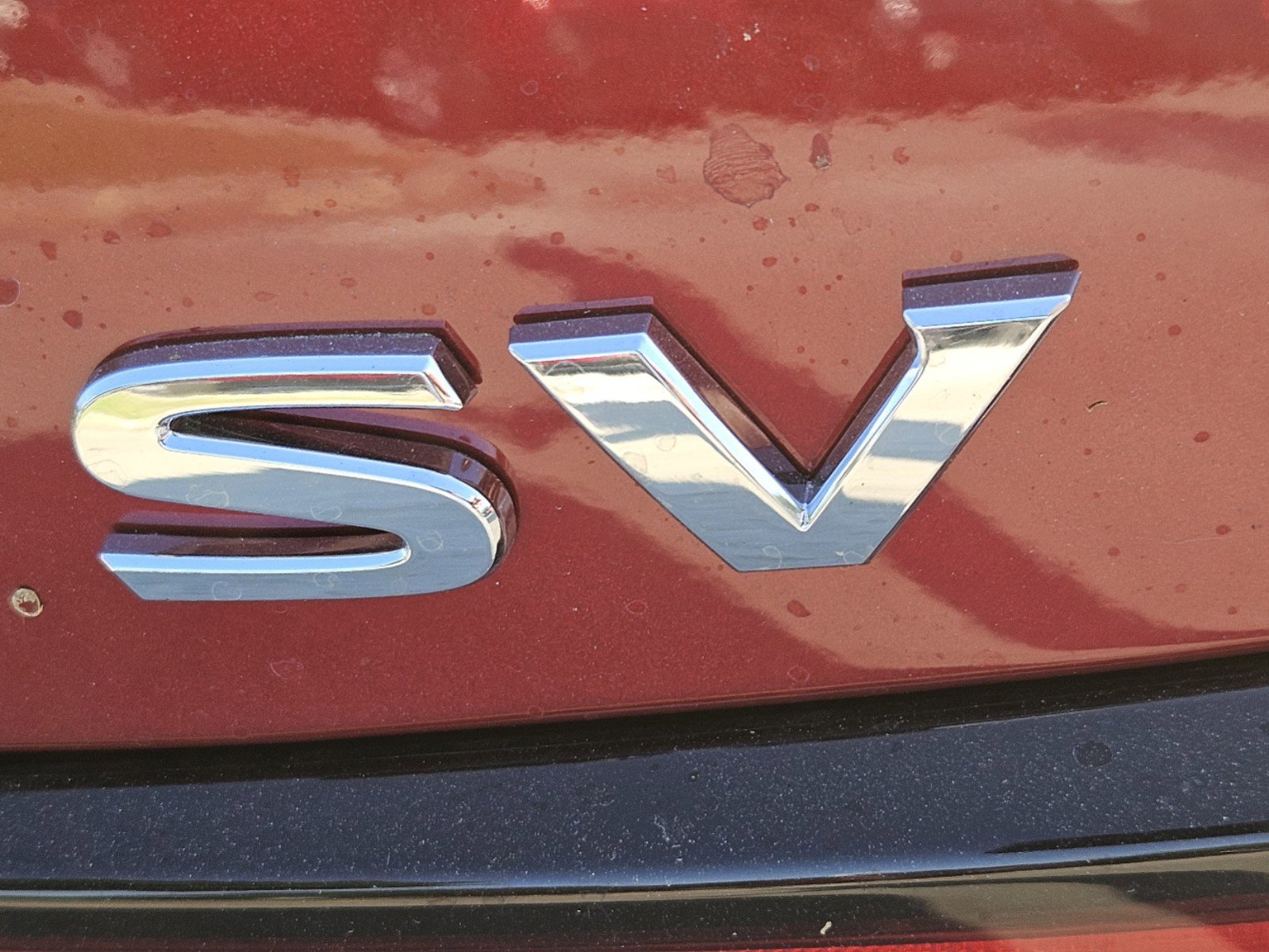 Vehicle image 8 of 23