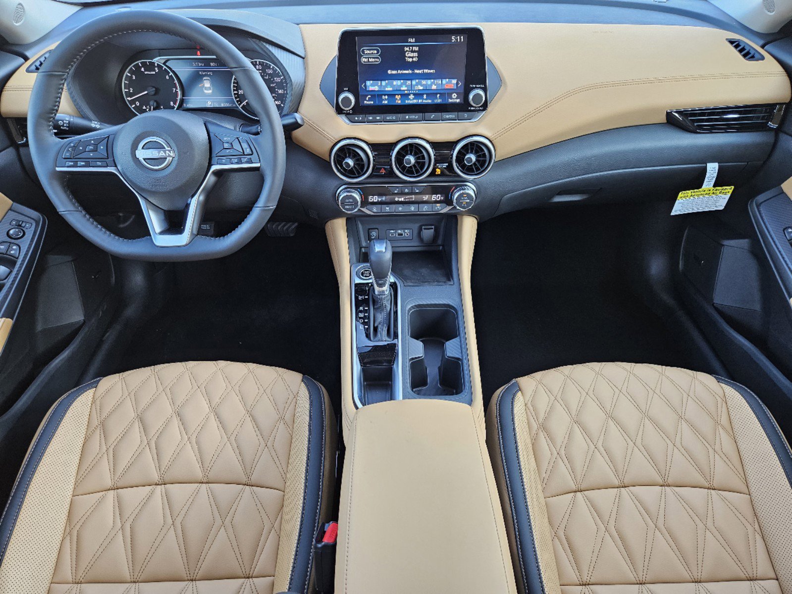 Vehicle image 17 of 23