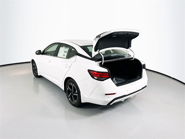 Vehicle image 6 of 28